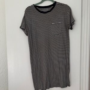 Everlane Black and White Striped Tee